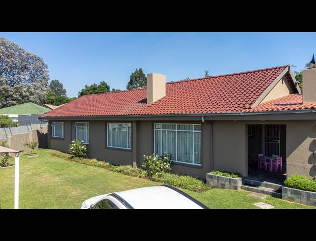 3 BEDROOM HOUSE FOR SALE IN HEIDELBERG INDUSTRIAL
